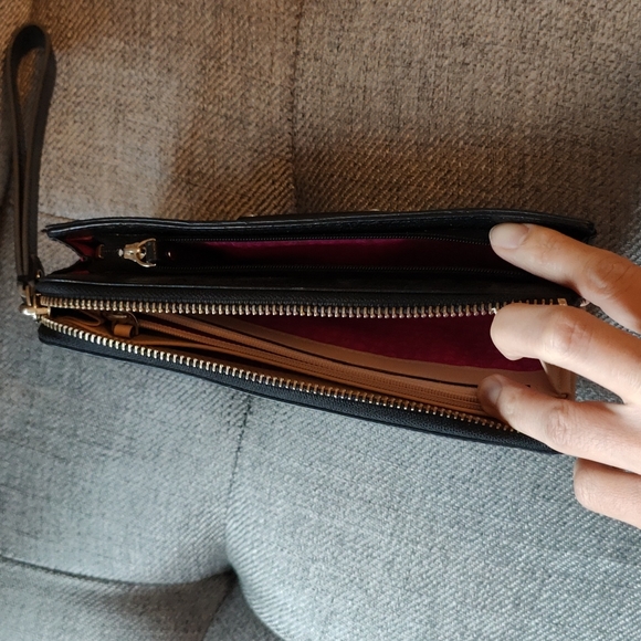 Kate Spade Wristlet Wallet - Picture 4 of 11